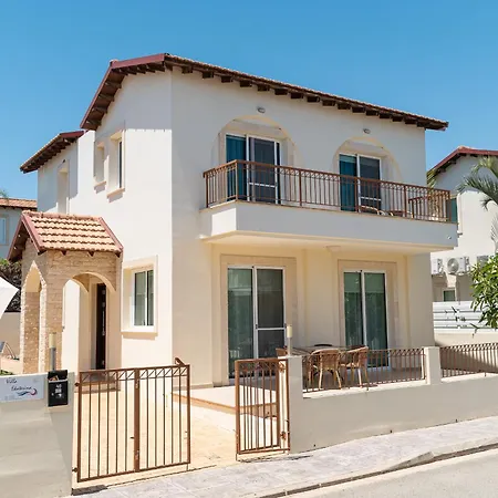 Vila Ekaterina Heights 3 Bdrm *